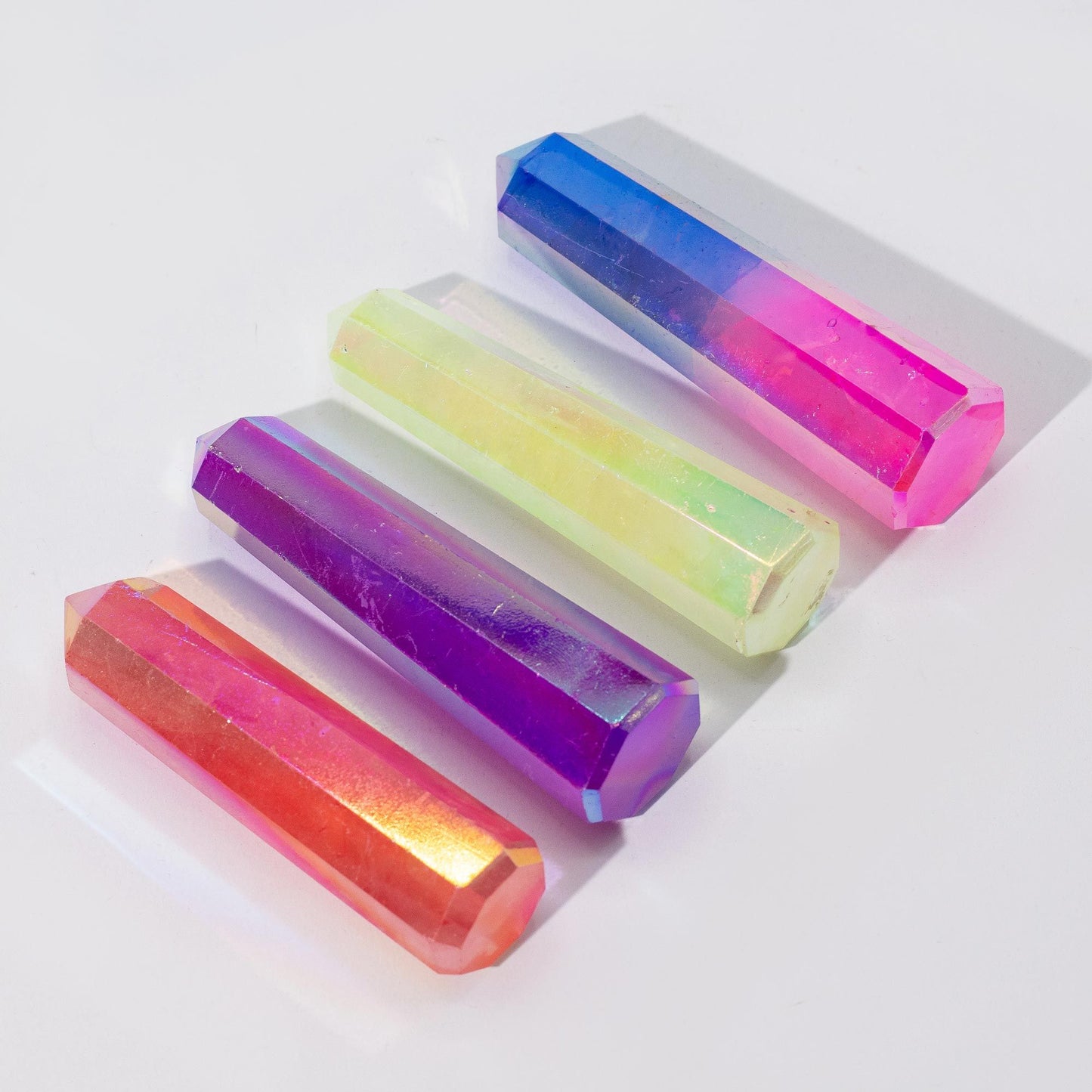 Lilla Aurora Kvarts Obelisk – 9 cm