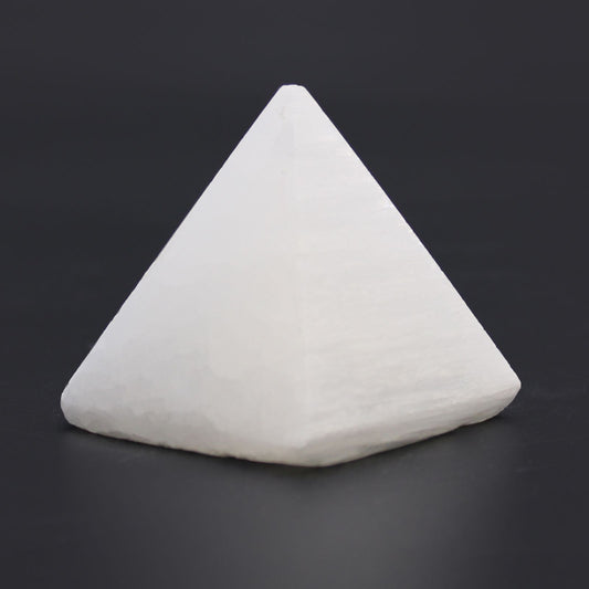 Selenit pyramide – 5 cm