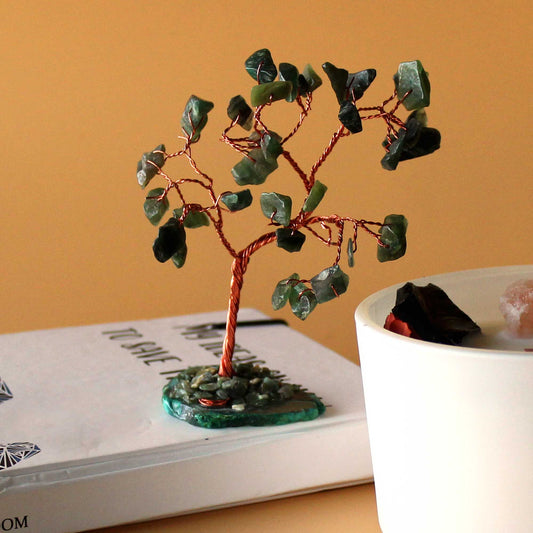 Krystaltræ af grøn aventurin på grøn agat - 35 sten