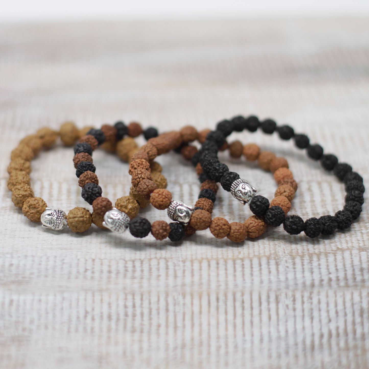 Assorterede Rudraksha Buddha-armbånd