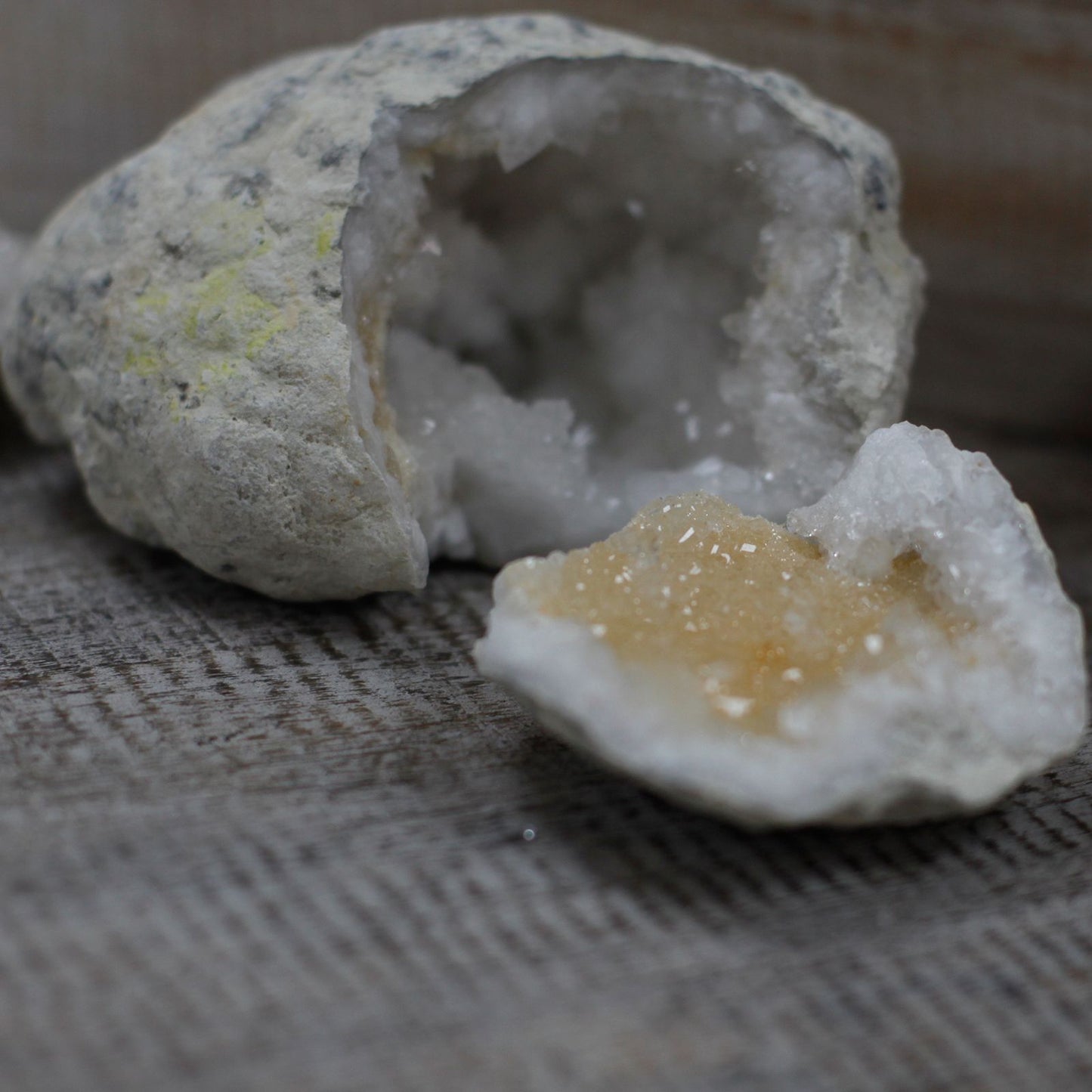 Calcit geode – 10–12 cm